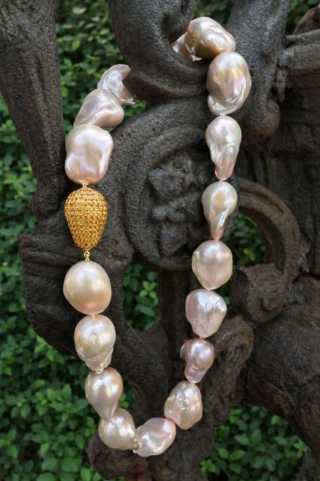 YVEL Large Baroque Pearl Necklace Solid Gold Mystery Set Yellow